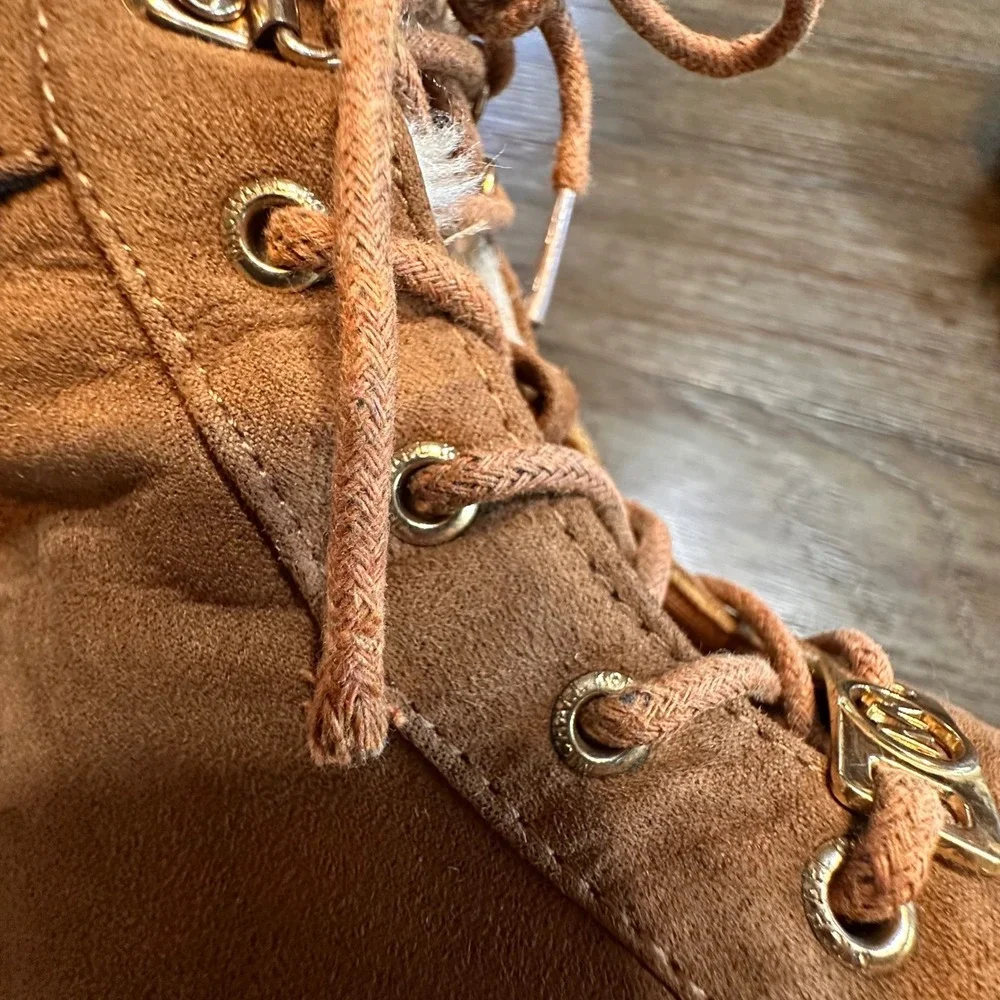 Kids Michael Kors Myra Wendee Camel Faux‎ Suede Fur Laced Wedge Ankle Boots Sz 4
